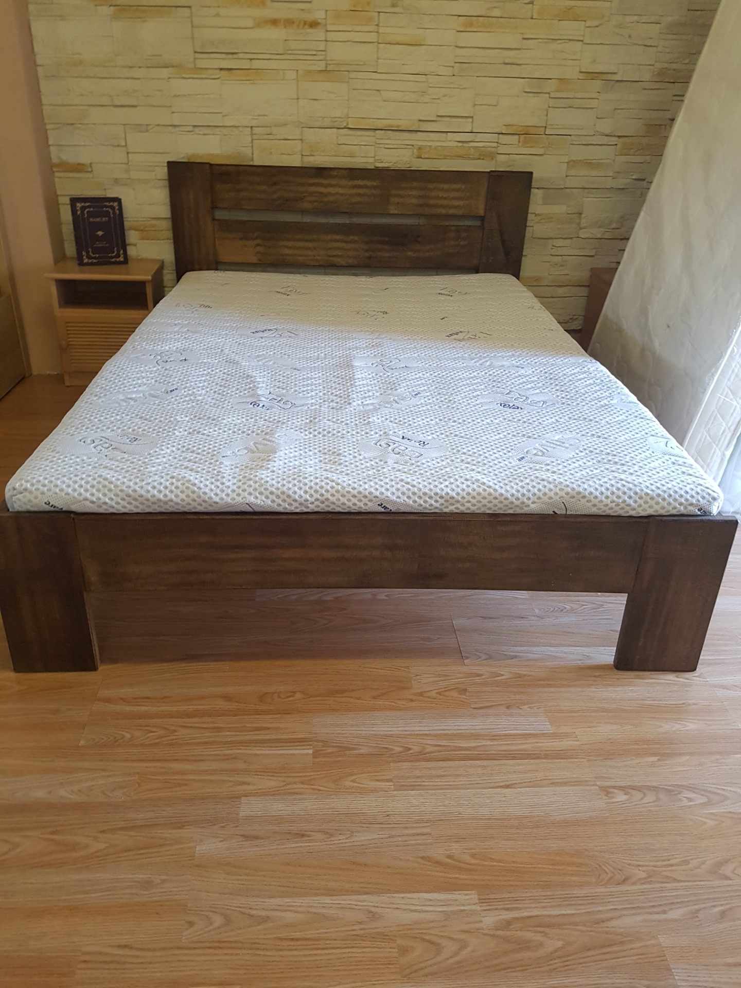 Pallet ágykeret